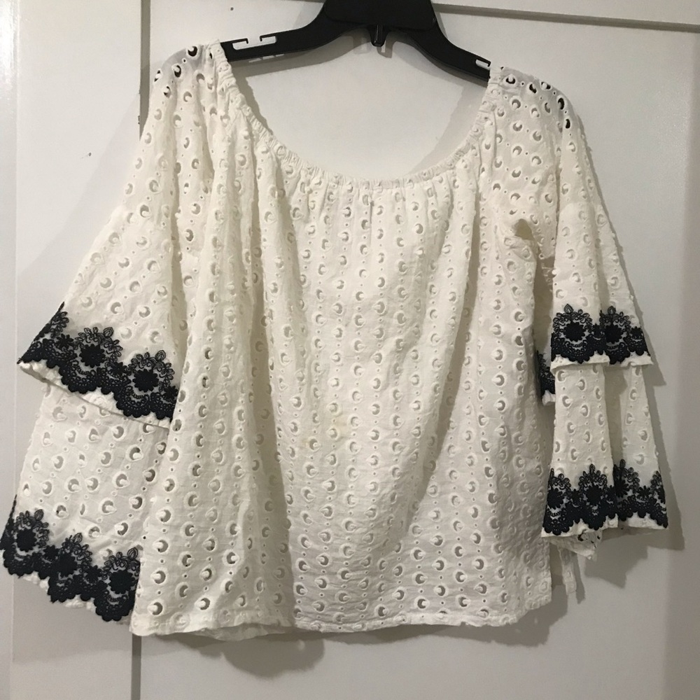 Bailey44 top